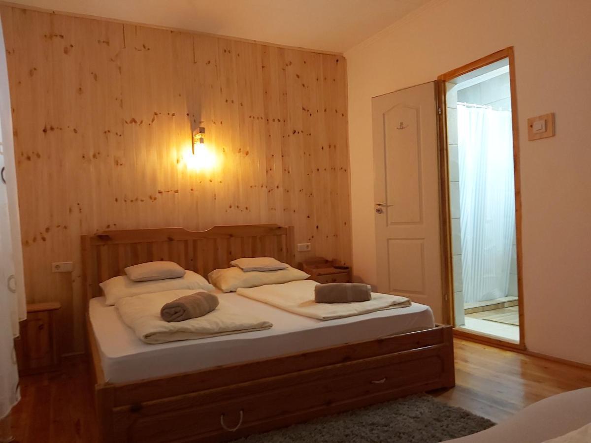 Fenyofa Vendeghaz Hotel Szilvásvárad Eksteriør billede