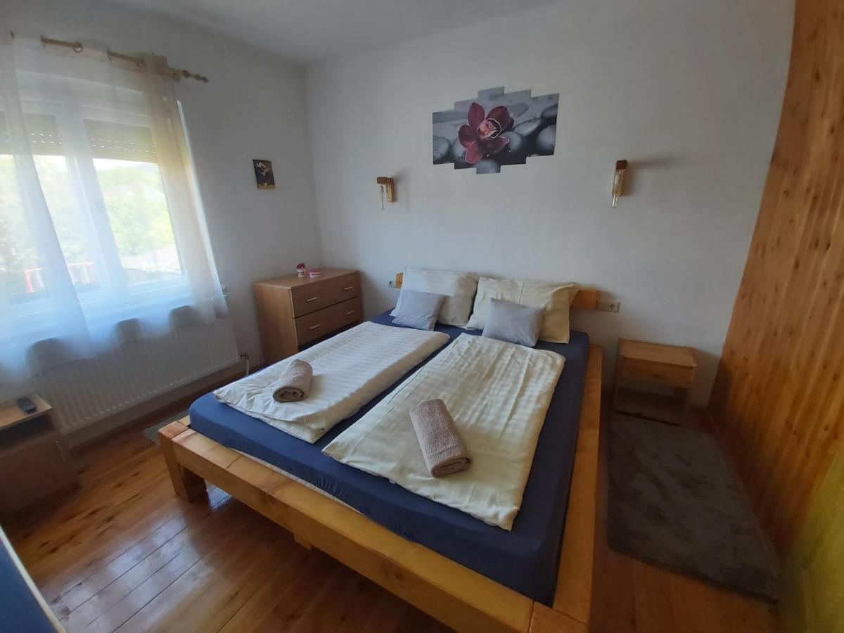 Fenyofa Vendeghaz Hotel Szilvásvárad Eksteriør billede